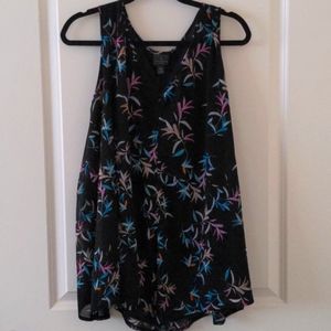 Sleeveless Flowy top
